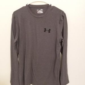 Under armour small new heat gear mens top